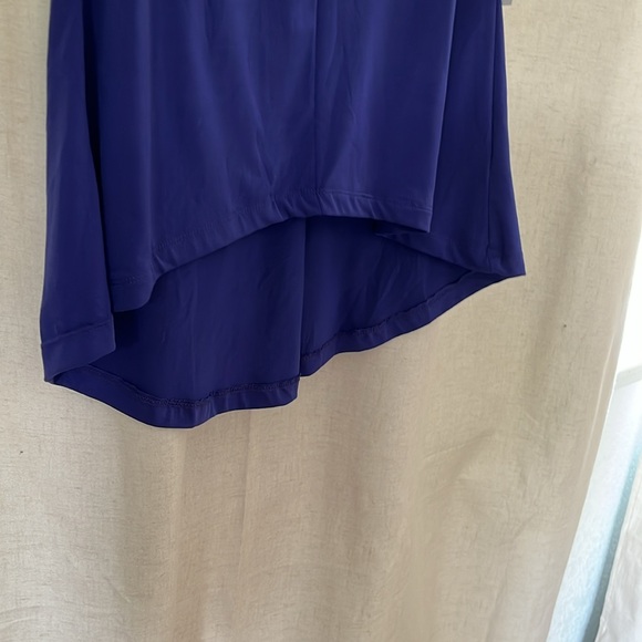 Sleeveless Navy Top - Picture 4 of 7